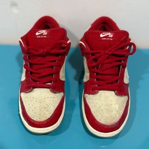 Size 12 - Nike Dunk Pro SB Low Valentines Day - 2015 Release (304292-612)/Users/